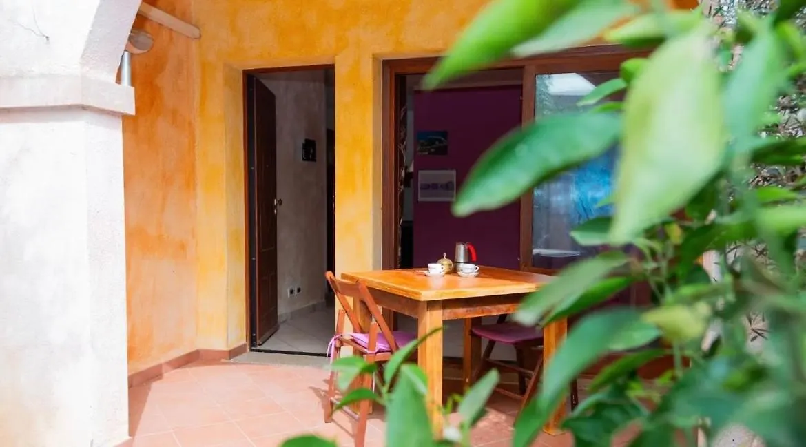 Villa Sa Domu E Su Sole Capoterra 0*,  Italia