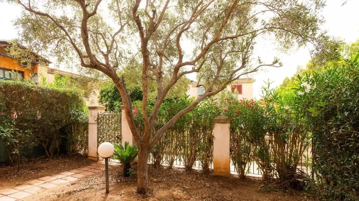 Villa Sa Domu E Su Sole Capoterra Casa vacanze